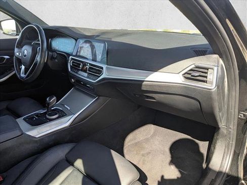 Used 2020 BMW 330i Sedan w/ Driving Assistance Package RWD image 22