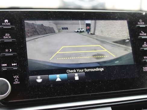 Used 2021 Honda Accord Sport image 7