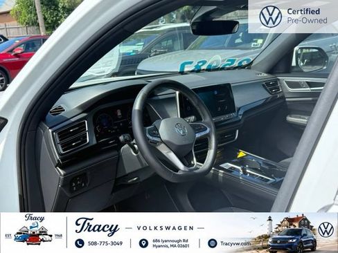 Certified 2024 Volkswagen Atlas Cross Sport SE w/ Panoramic Sunroof Package AWD/4WD image 11