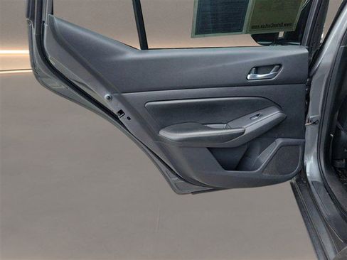 Used 2019 Nissan Altima 2.5 SL FWD image 26