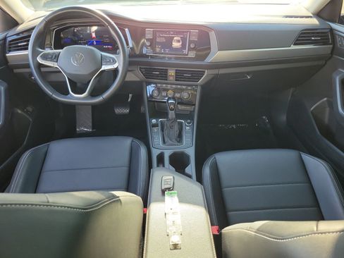 Used 2023 Volkswagen Jetta SE FWD image 29