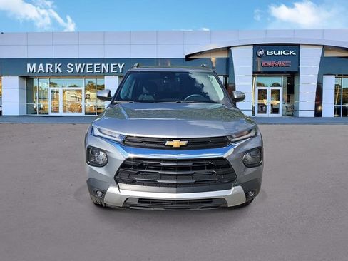 Used 2023 Chevrolet TrailBlazer LT w/ Convenience Package AWD/4WD image 2