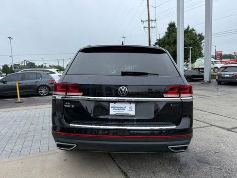Certified 2023 Volkswagen Atlas SE w/ Panoramic Sunroof Package AWD/4WD image 5