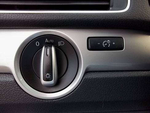 Used 2014 Volkswagen Passat 1.8T Wolfsburg Edition FWD image 18