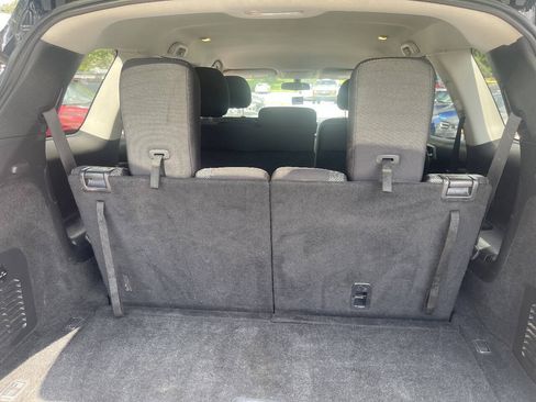 Used 2019 Nissan Pathfinder S AWD/4WD image 21