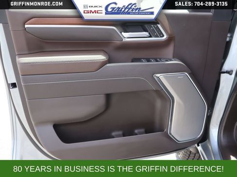 New 2026 GMC Sierra 2500 Denali w/ Denali Reserve Package AWD/4WD image 13