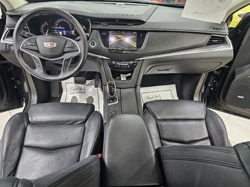 Used 2017 Cadillac XT5 Premium Luxury w/ LPO, Wheel Lock Package FWD image 29