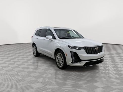 Certified 2023 Cadillac XT6 Premium Luxury image 13