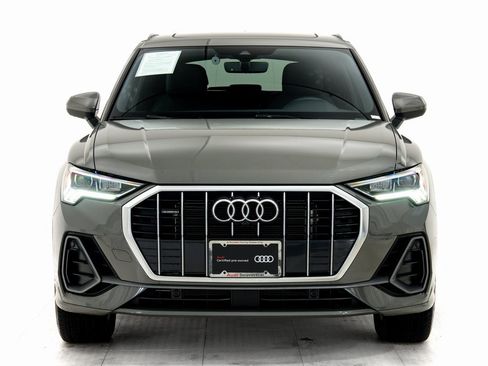 Certified 2025 Audi Q3 2.0T Premium Plus w/ Premium Plus Package image 28