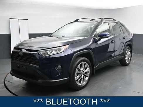 Used 2019 Toyota RAV4 XLE Premium w/ All Weather Liner Package AWD/4WD image 5