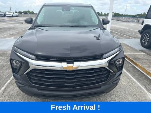 Used 2024 Chevrolet TrailBlazer LS w/ LS Convenience Package FWD image 18