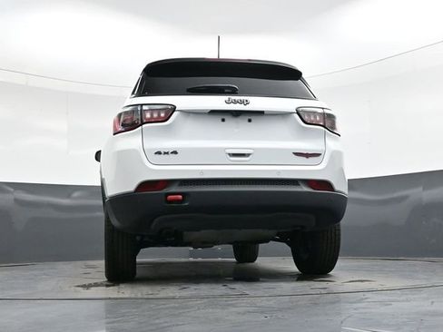 Used 2024 Jeep Compass Trailhawk image 36