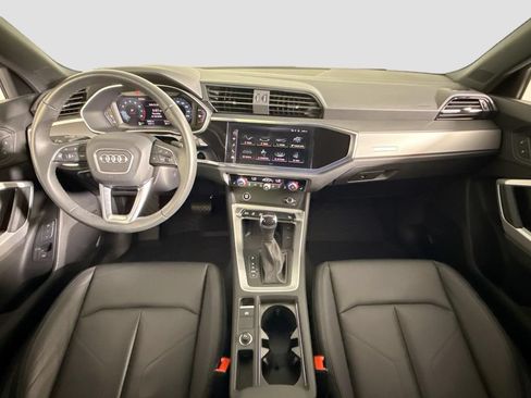 Used 2025 Audi Q3 2.0T Premium w/ Convenience Package AWD/4WD image 9