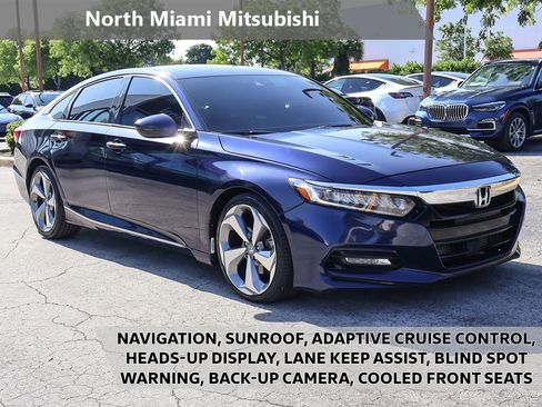 Used 2018 Honda Accord Touring image 1