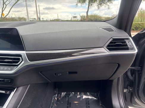Used 2021 BMW 330i Sedan w/ Convenience Package RWD image 22