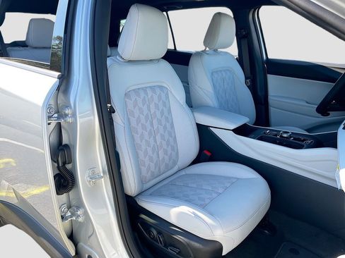 New 2026 Jeep Cherokee Overland AWD/4WD image 30