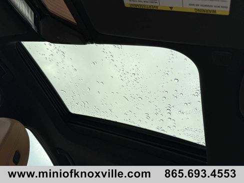 Used 2023 BMW 330i xDrive Sedan w/ Premium Package image 25