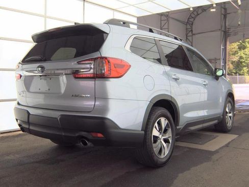 Used 2024 Subaru Ascent Premium AWD/4WD image 4