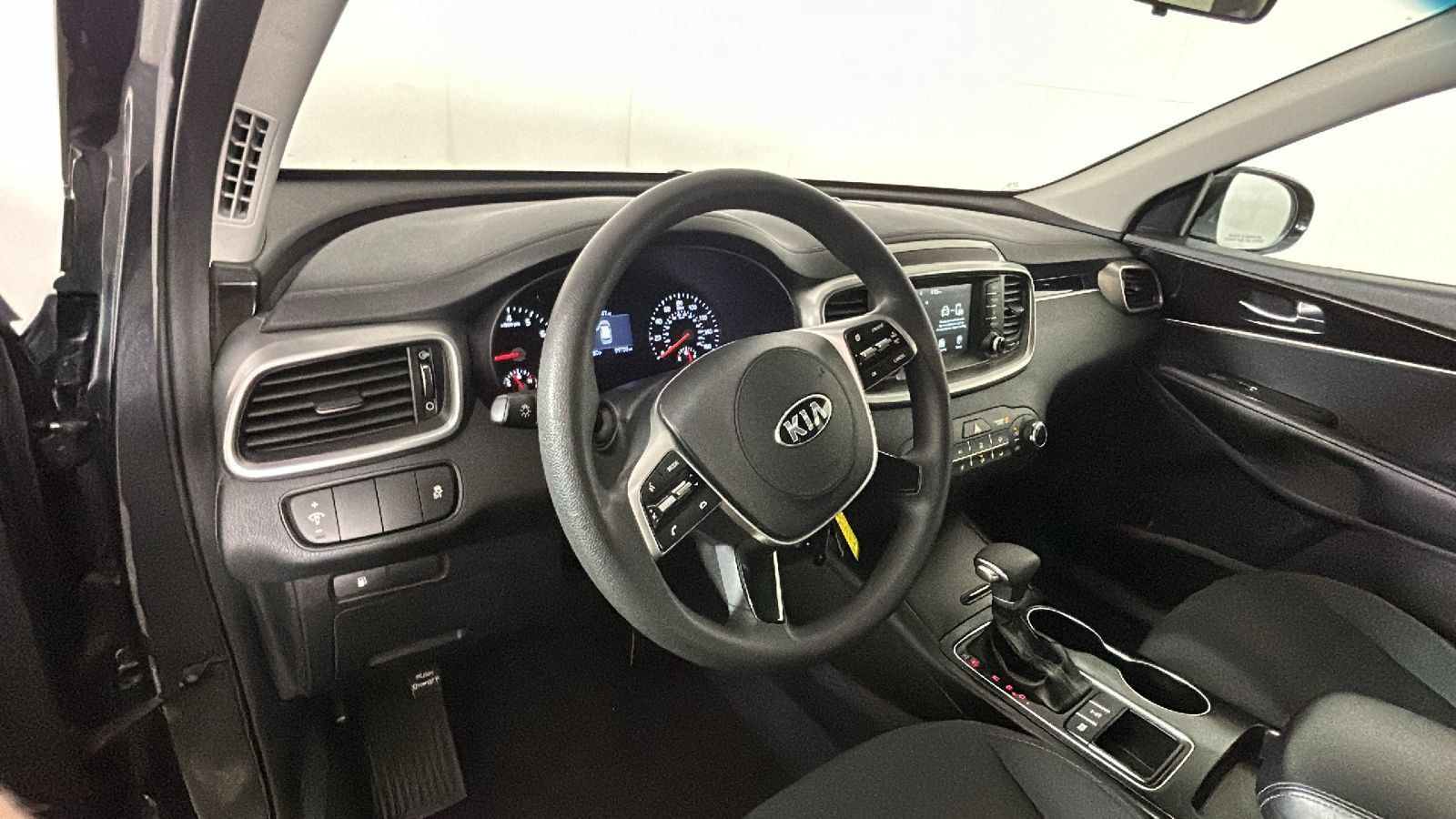Used 2020 Kia Sorento AWD V6 image 17