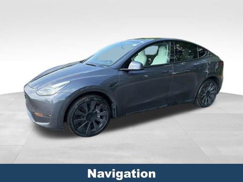 Used 2021 Tesla Model Y Long Range AWD/4WD image 2