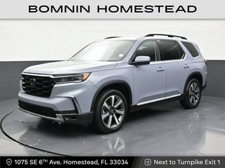 Used 2025 Honda Pilot Touring video 1