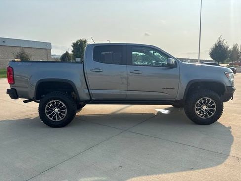 Used 2020 Chevrolet Colorado ZR2 w/ LPO, Premium Interior Package AWD/4WD image 43
