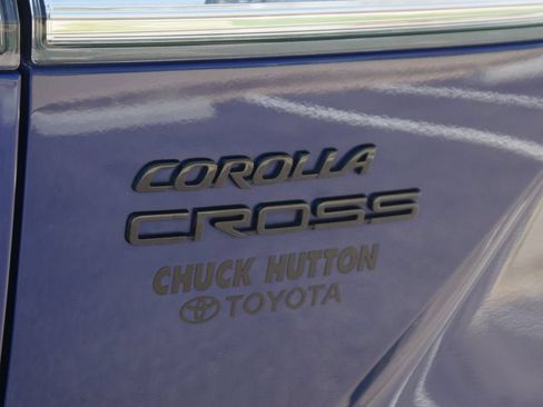 Used 2024 Toyota Corolla Cross AWD Hybrid w/ Moonroof Package image 18