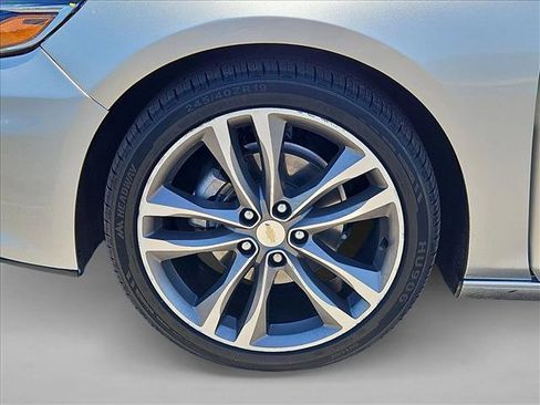 Certified 2022 Chevrolet Malibu LT FWD image 30