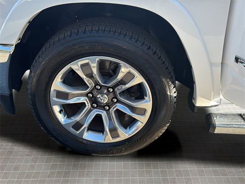 Certified 2019 RAM 1500 Limited image 43