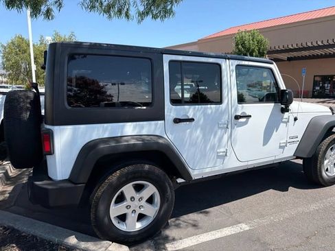 Used 2015 Jeep Wrangler Unlimited Sport w/ Quick Order Package 24S AWD/4WD image 7