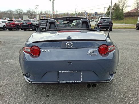 Used 2022 MAZDA MX-5 Miata Grand Touring w/ Appearance Package image 5