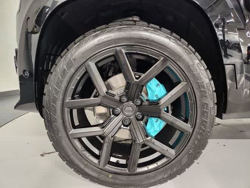New 2026 Land Rover Defender 110 X-Dynamic SE AWD/4WD image 15