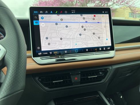 New 2026 Volkswagen Tiguan SEL R-Line image 20