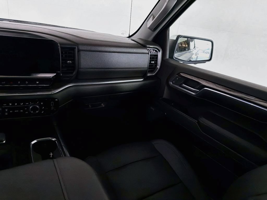 Used 2023 Chevrolet Silverado 1500 LTZ w/ LTZ Convenience Package II AWD/4WD image 22
