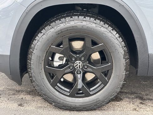 New 2026 Volkswagen Atlas Peak Edition AWD/4WD image 6