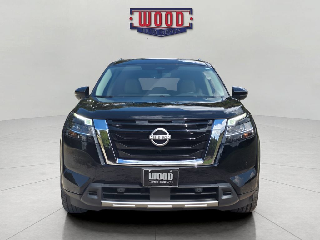 Used 2024 Nissan Pathfinder SL AWD/4WD image 5