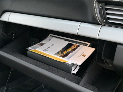 Used 2017 Porsche 911 Carrera 4S image 41