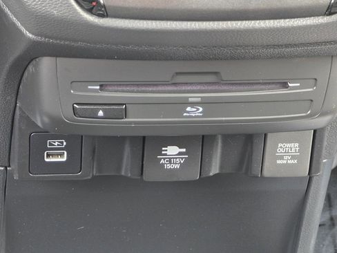 Used 2023 Honda Odyssey Touring image 41