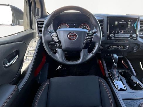 Used 2024 Nissan Frontier PRO-4X w/ Pro Convenience Package image 5