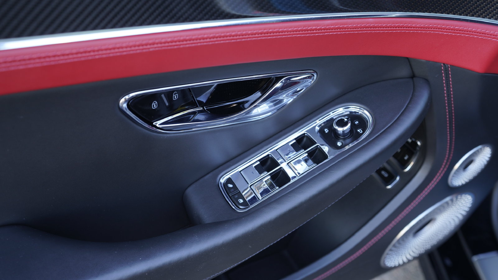 Certified 2023 Bentley Continental GT V8 AWD/4WD image 32