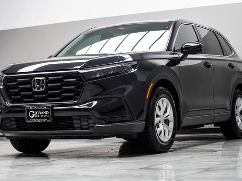 Used 2023 Honda CR-V LX image 9