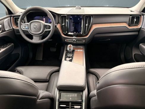 Certified 2023 Volvo XC60 B5 Ultimate image 16