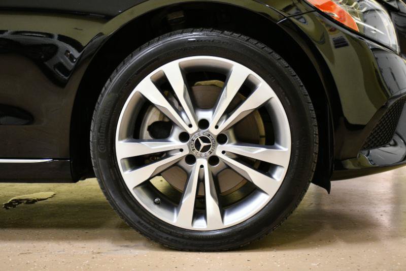 Used 2019 Mercedes-Benz C 300 4MATIC Sedan image 23