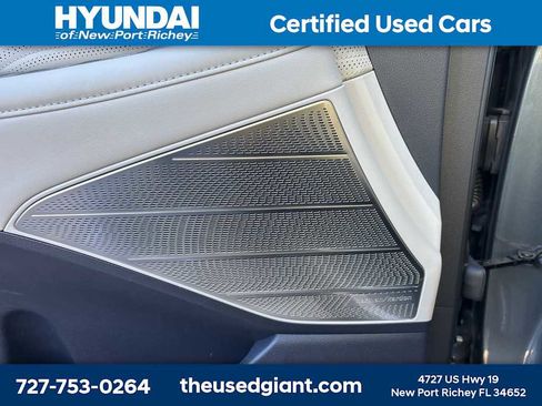 Used 2024 Hyundai Palisade Calligraphy image 13