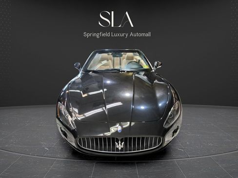 Used 2012 Maserati GranTurismo Convertible RWD image 3