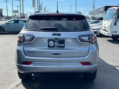 Used 2024 Jeep Compass Limited w/ High Altitude Package AWD/4WD image 10