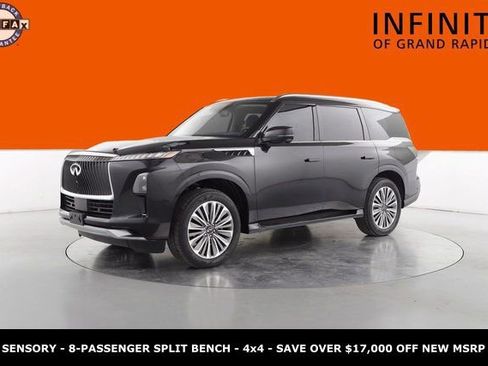 Used 2025 INFINITI QX80 Sensory image 7