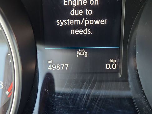 Used 2021 Volkswagen Tiguan SE image 6