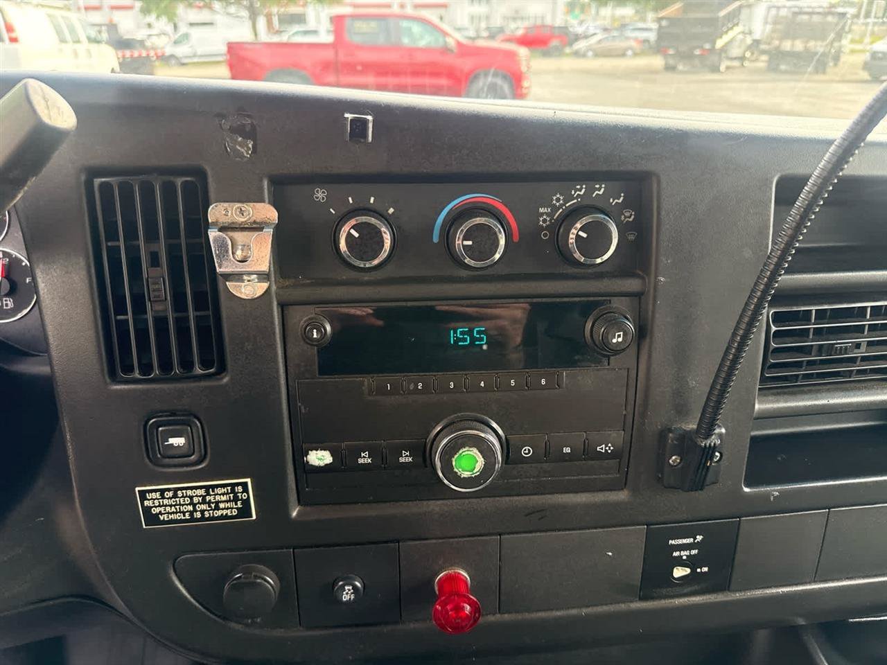 Used 2014 GMC Savana 3500 RWD image 14