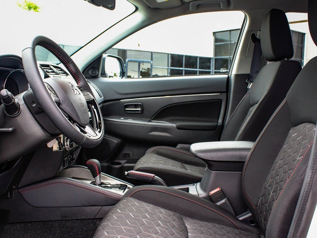 New 2025 Mitsubishi Outlander Sport AWD image 29
